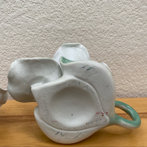 Pair of Ceramic Rose Flower Candle Holders - Picture 9 of 16